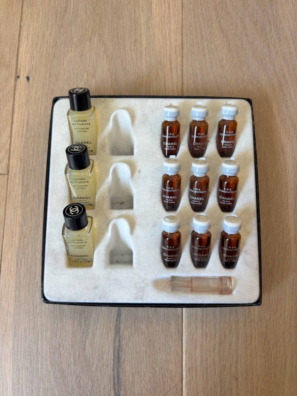 CHANEL Skincare Serum & Lotion Set Vintage Lotion and F.R.E. Concentrate - Picture 4 of 7